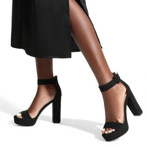 Dream Pairs Women’s Chunky High Heel Platform Pump Sandals in Black Size 7.5